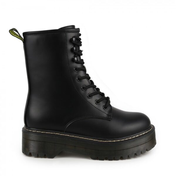 Bota Manchester Preto